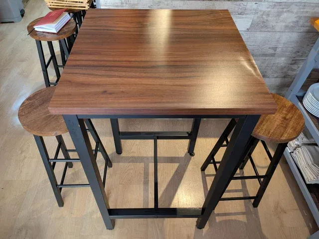 Mesa alta + 4 taburetes Benalmadena - foto 1