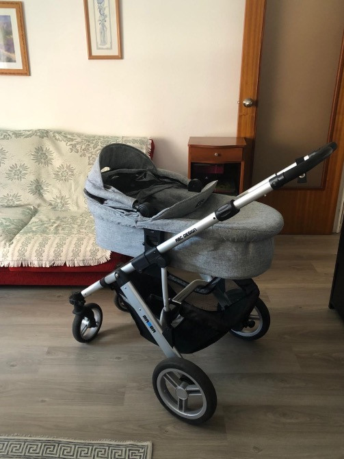 Carrito de bebé Mamba semi nuevo Tarragona - foto 2