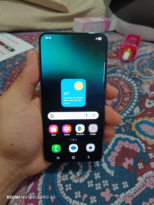 Móvil Samsung Galaxy s22 normal 256gb Barcelona - foto 2