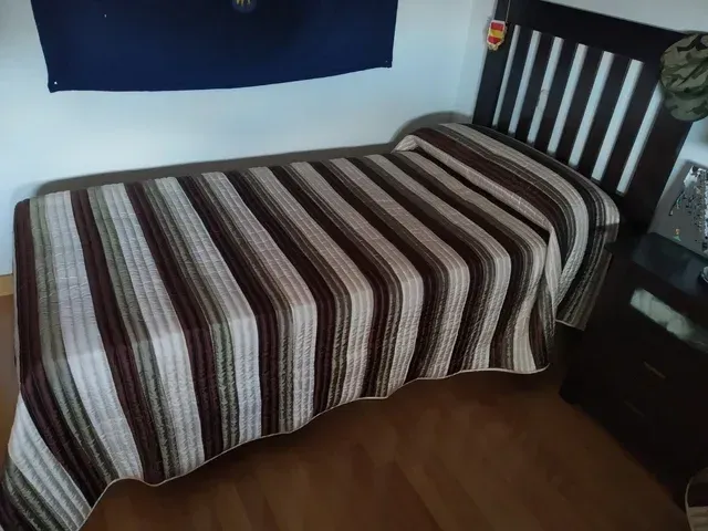 Cama cabecero colchón almohada dormitorio Madrid - foto 1