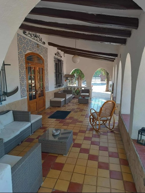 Lugar único para pasar el día cerca de Valls Valls - foto 3