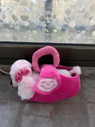 Peluche caniche rosa con bolso Barcelona