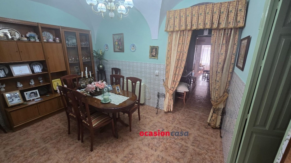 Casa con cochera y gran patio a la venta Cordoba - foto 2