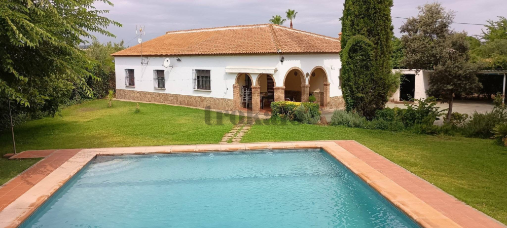 Se vende una parcela de 2.585 metros Malaga - foto 1