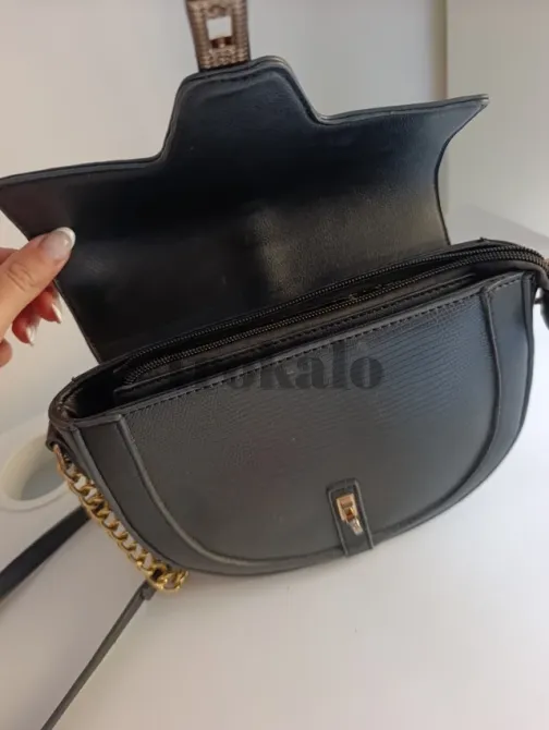 Bolso negro bandolera casual Sevilla - foto 2