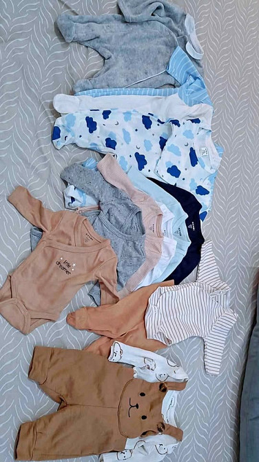 Ropa de bebe 0-1 meses Madrid - foto 1