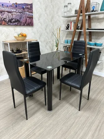 Mesa Moderna con 4 Sillas – ¡Gran Oferta! Tarragona