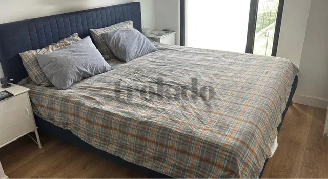 Cama Azul con Cabecero Tapizado – 180×200 cm Vigo - foto 2