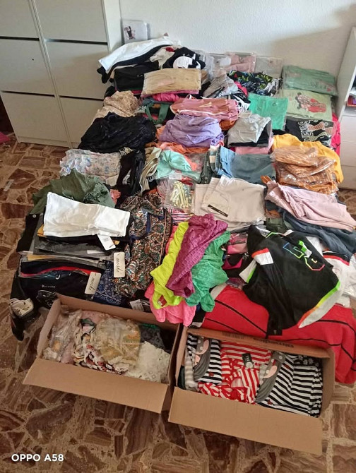 Lote de ropa de verano Cartagena - foto 1