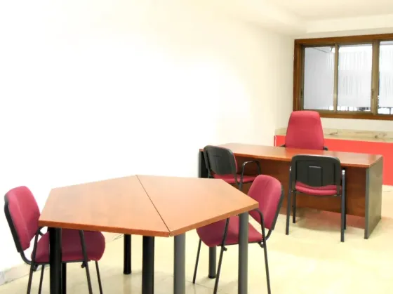 Alquiler de Oficinas Amuebladas Con Todos Los Servicios Incluidos. Leon