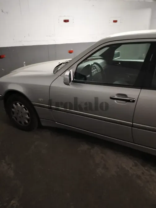 Mercedes C240 Elegance Madrid - foto 6