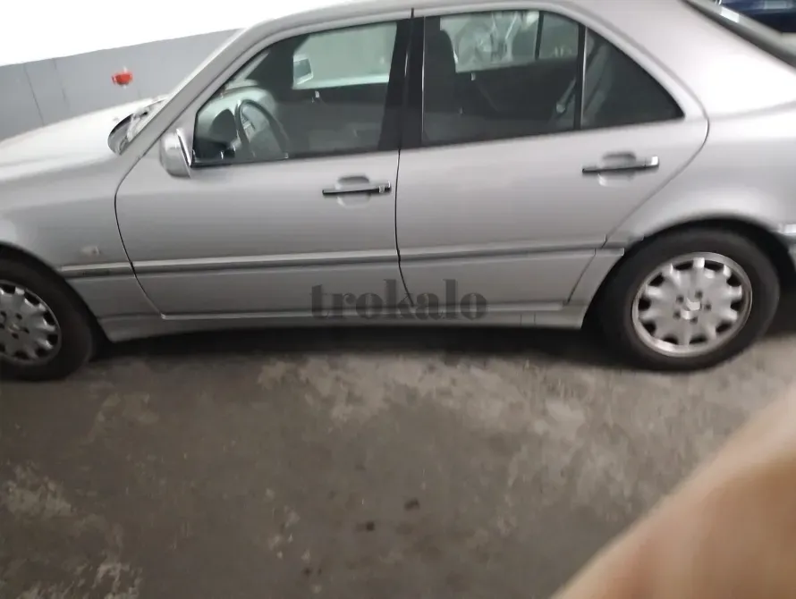 Mercedes C240 Elegance Madrid - foto 5