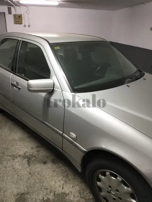 Mercedes C240 Elegance Madrid - foto 4