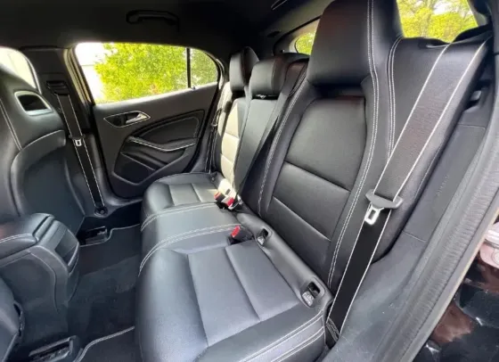 Mercedes-Benz Gla 180 Dct Valencia