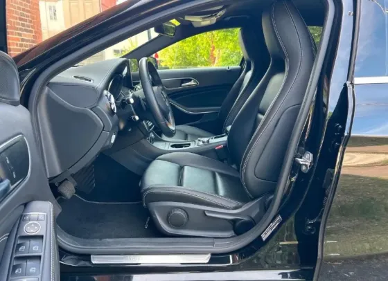 Mercedes-Benz Gla 180 Dct Valencia