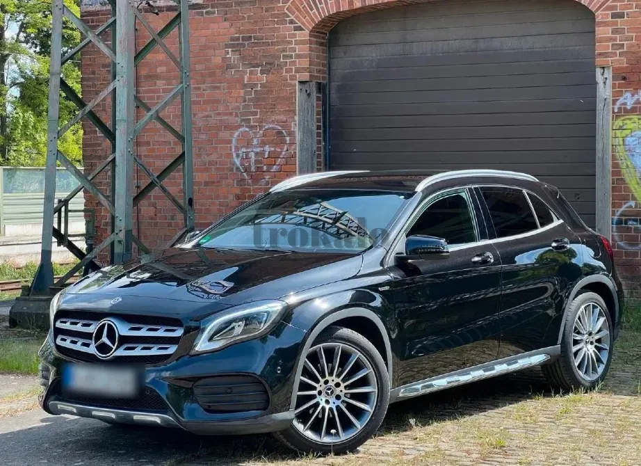 Mercedes-Benz Gla 180 Dct Valencia - foto 1