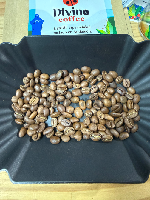 Divino Coffee Cafés de Especialidad Huelva - foto 3