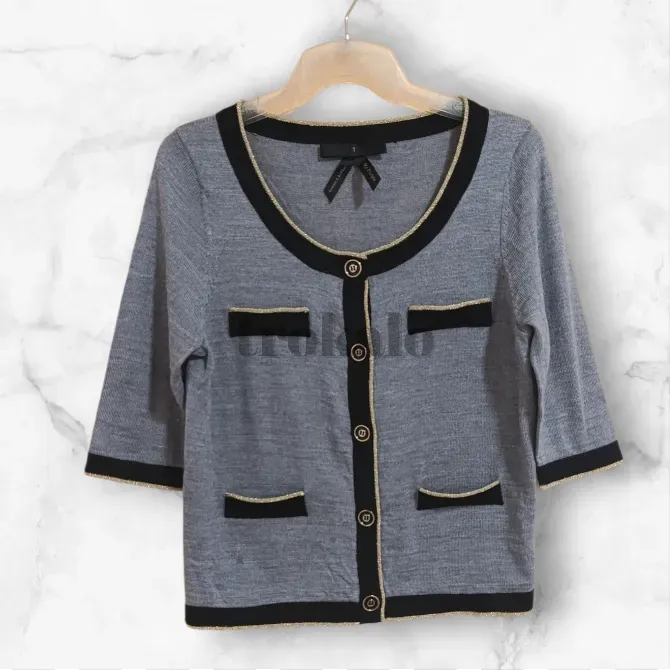 Cárdigan de Punto Gris Con Ribetes Negros y Dorados Madrid - foto 1