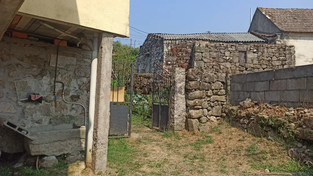 Casa de Pueblo Con Posibilidades en Galicia Pontevedra - foto 4