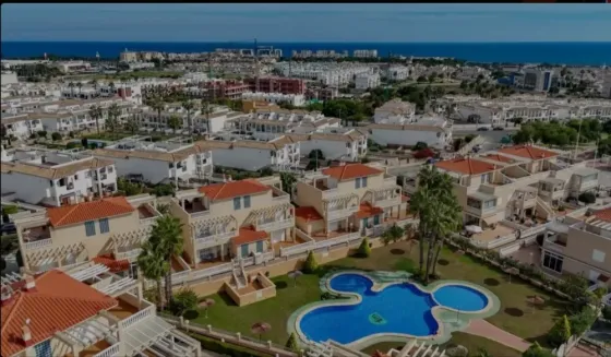 Bungalow Esquina 3 Dromitorios 2 Baños Punta Prima Alicante