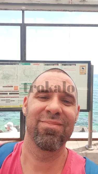 Fisioterapeuta Catalan Titulado en Poblenou Barcelona - foto 1