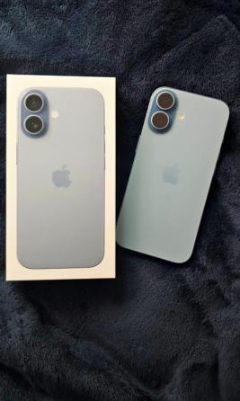 Iphone 16 Azul Madrid