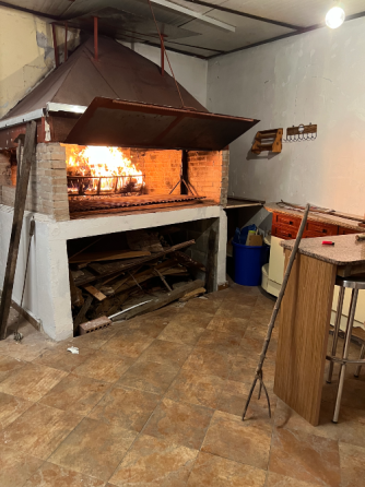 Alquiler de Local Con Parrilla Oviedo