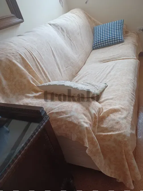 Sofá de Dos Plazas Muy Amplias, en Muy Buen Estado. Avila - foto 3