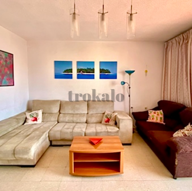 Se Alquila Habitación en Piso Compartido en Granada Capital (Zona Tráfico - Cartuja) Granada - foto 1