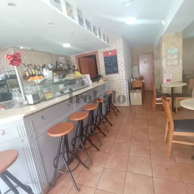 Se Traspasa Bar-Cafetería Sant Feliu de Llobregat - foto 1