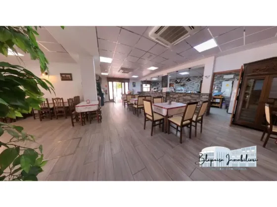 Oportunidad Restaurante–Asador Con Eventos | Listo Para Abrir Sevilla