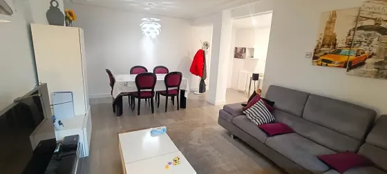 Espectacular Piso Reformado (2025) Con Terraza de 54 m² y Garaje Xxl en Santa Isabel Zaragoza