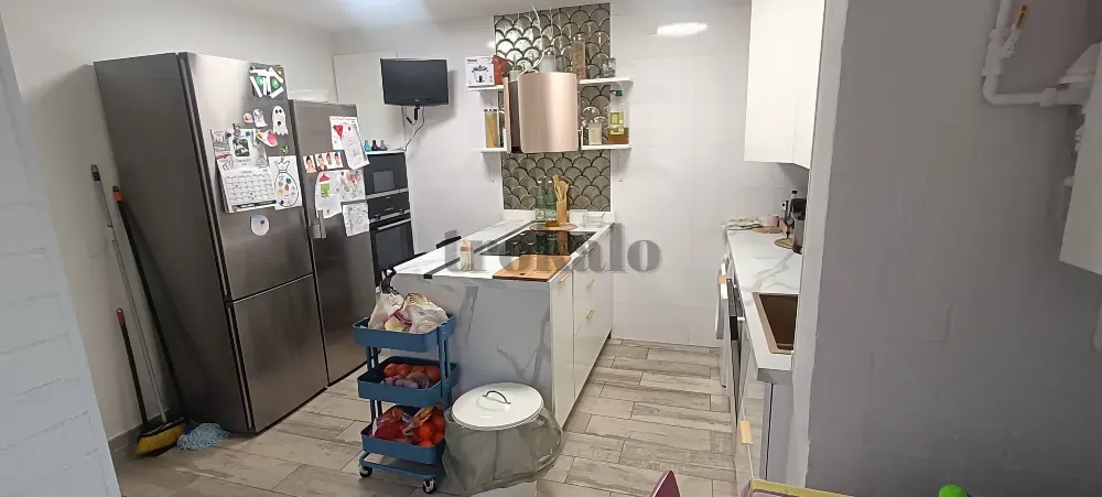 Espectacular Piso Reformado (2025) Con Terraza de 54 m² y Garaje Xxl en Santa Isabel Zaragoza - foto 8