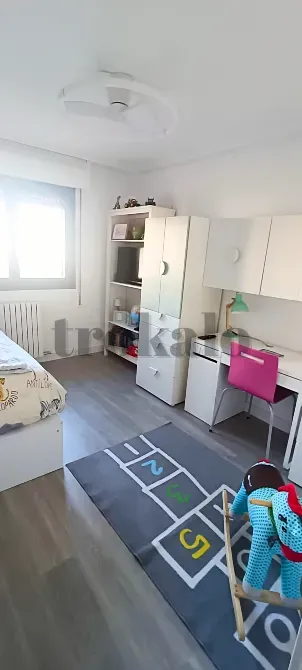 Se Vende Piso Enorme y Completo Con Garaje y Trastero Zaragoza - foto 8