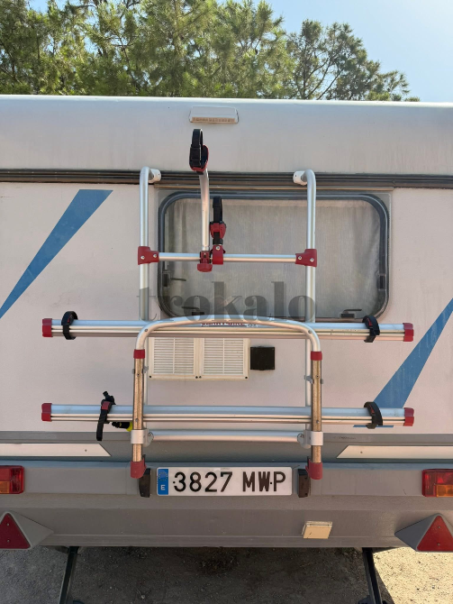 Vendo Caravana Por Cambio a Autocaravana Alicante - foto 3