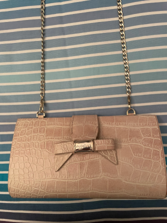Bolso Fiesta Con Cadena Beige Ribarroja del Turia