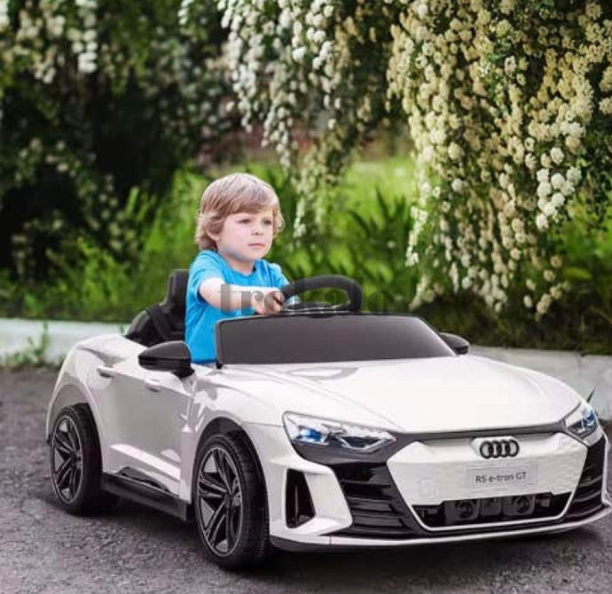 Coche Eléctrico Infantil Audi Barcelona - foto 1