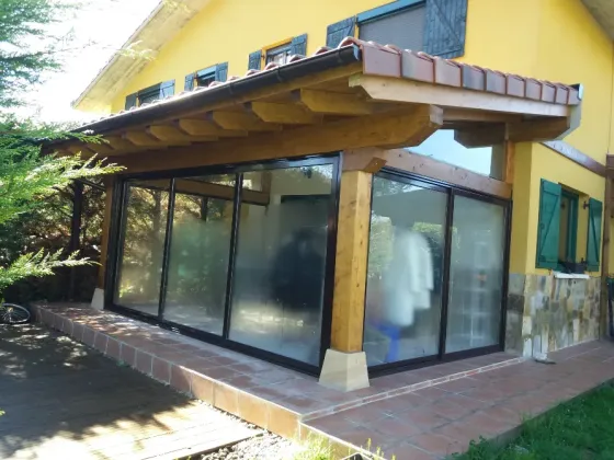 Cubiertas Y Tejados Del Rio Gasteiz / Vitoria