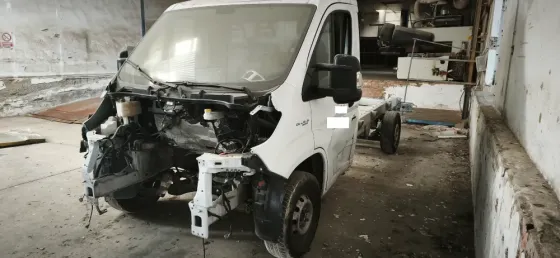 SE Vende Fiat Ducato Chasis Cabina Lucena