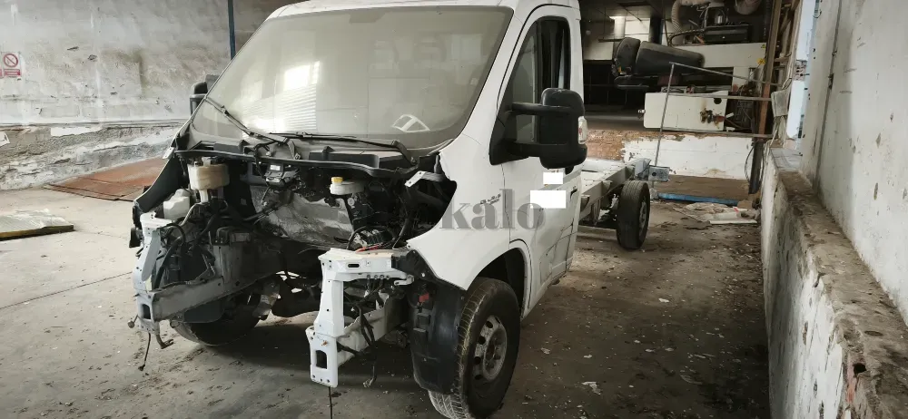 SE Vende Fiat Ducato Chasis Cabina Lucena - foto 2