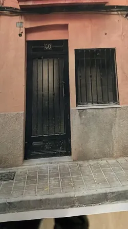 Puerta Con Reja + Cristal Abatible Castello de la Plana