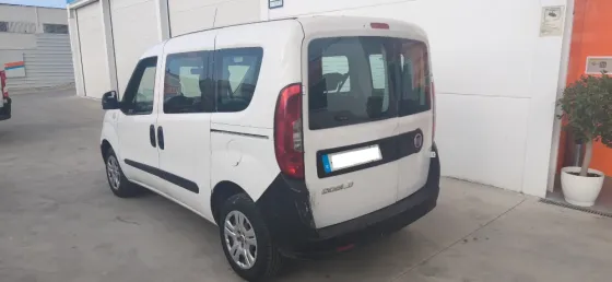 SE Vende Fiat Doblo Cargo Combi 1.3Mjet Lucena