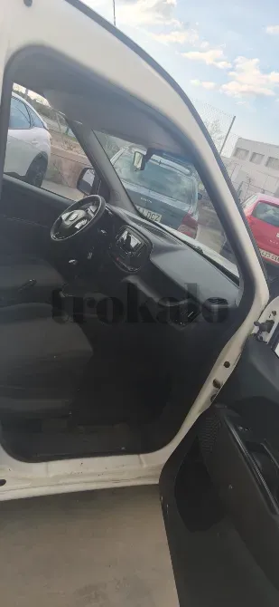 SE Vende Fiat Doblo Cargo Combi 1.3Mjet Lucena - foto 5