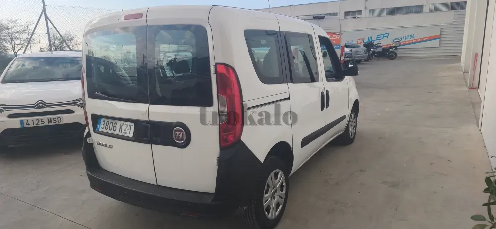 SE Vende Fiat Doblo Cargo Combi 1.3Mjet Lucena - foto 4