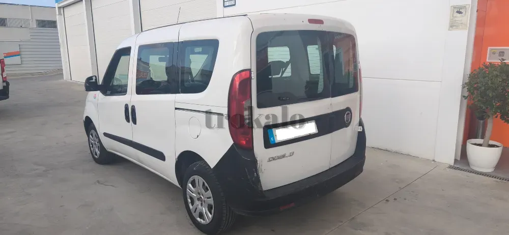SE Vende Fiat Doblo Cargo Combi 1.3Mjet Lucena - foto 1