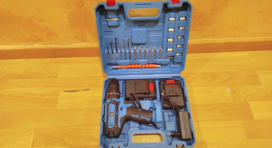 Taladro Percutor 3 Funciones 2 Baterías Litio 28V + Maletín de Accesorios Logrono