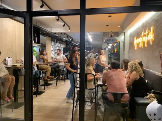 Traspaso Cafeteria/Restaurante Tarragona