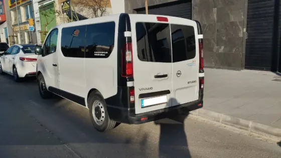 Opel Vivaro 9 Plazas Lucena