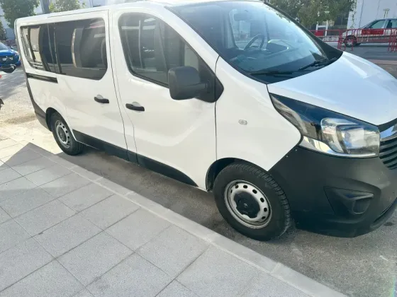 Opel Vivaro 9 Plazas Lucena
