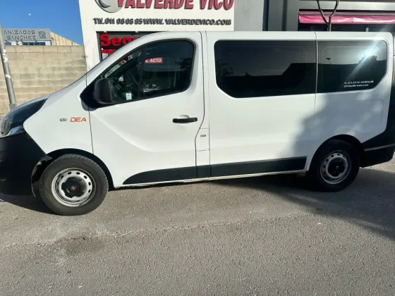 Opel Vivaro 9 Plazas Lucena
